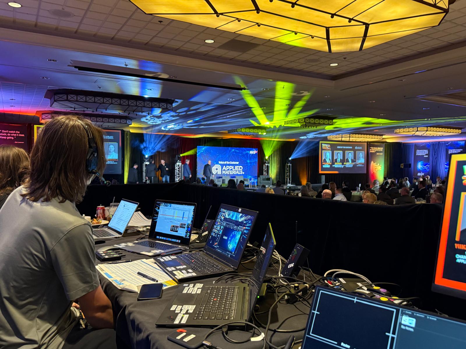 General session keynote speaker AV production Tempe Arizona - Servicios de audio visual para sesiones generales Phoenix Ready AV